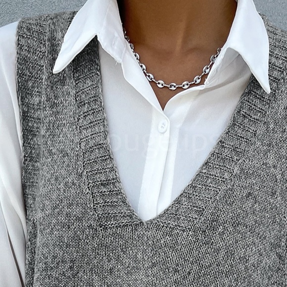 Marled Knit Oversized Sweater Vest Grey V-Neck Front Pockets - Picture 6 of 8